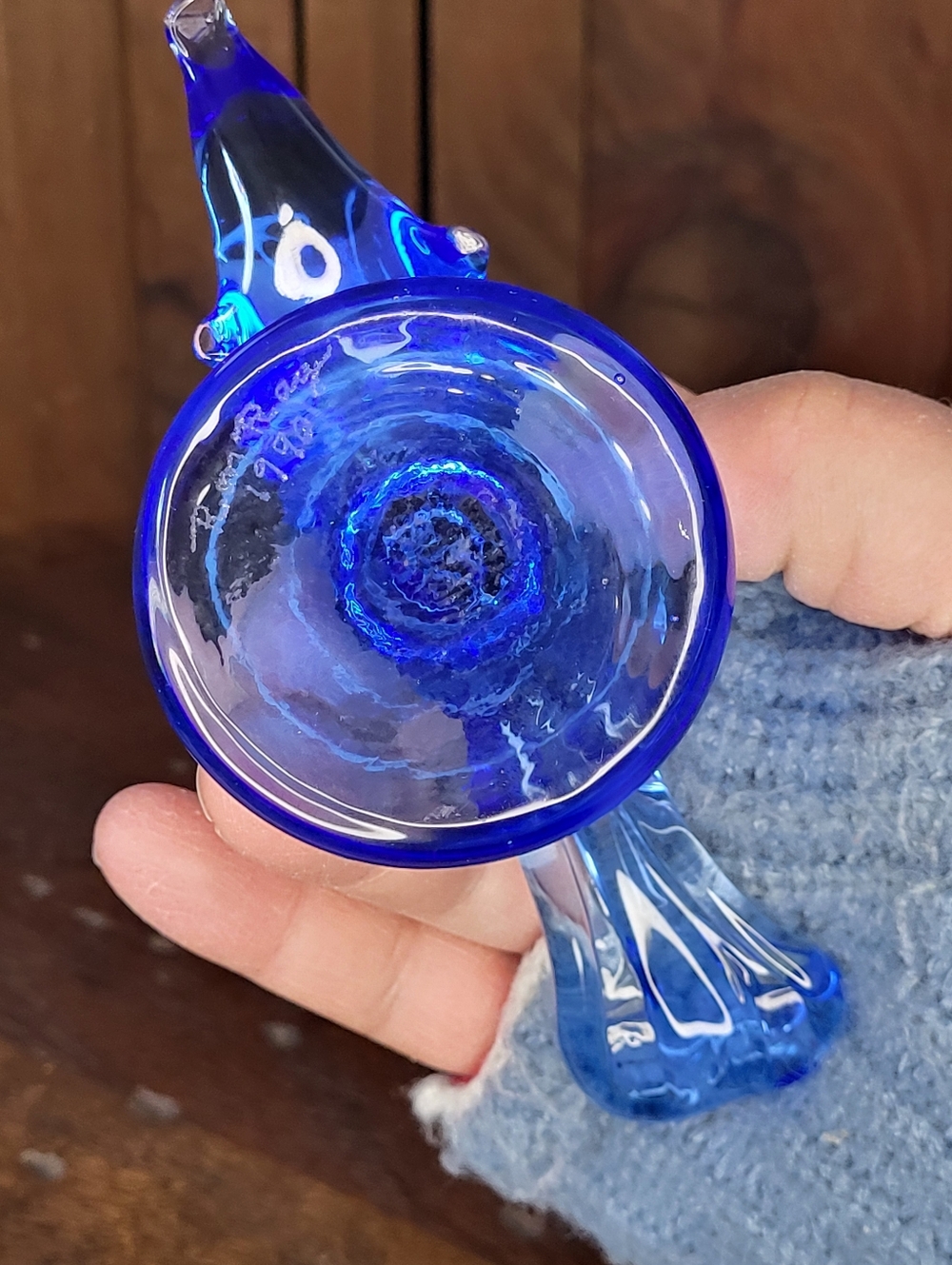Blue Glass Creature - Picture 11 of 13